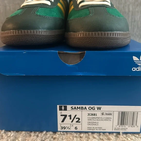 Adidas Sambas NWT - Picture 4 of 6